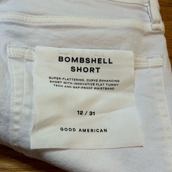 Good American Bombshell Cutoff Denim Shorts White 12/31 High Rise Distressed - Picture 4 of 6